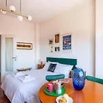 Casa Adele Lovely Mid-Century Apartment, Rome