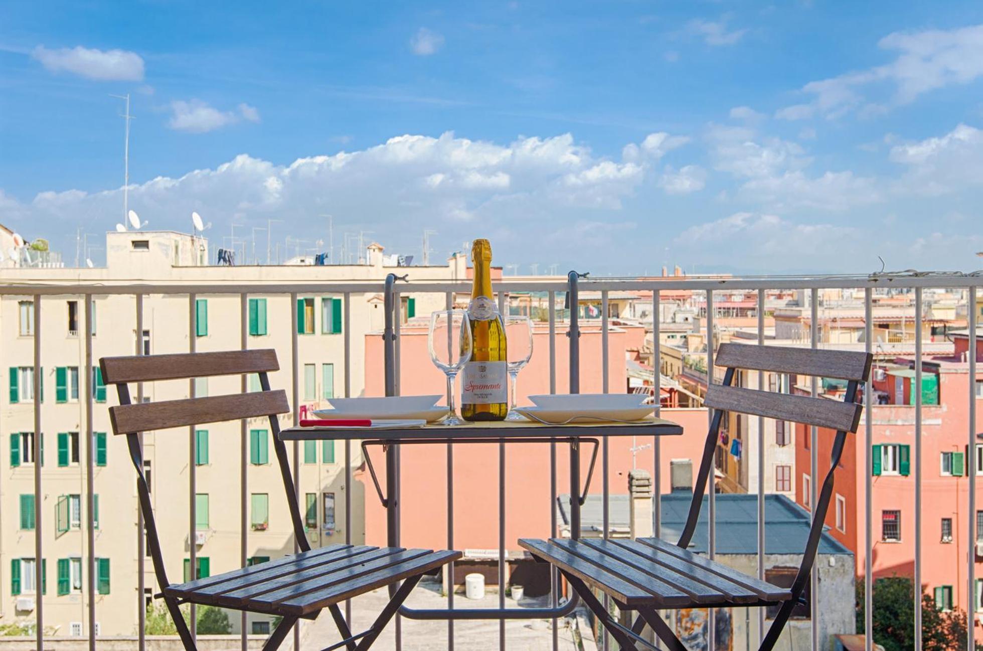 Casa Adele Lovely Mid-century Apartment, * Roma